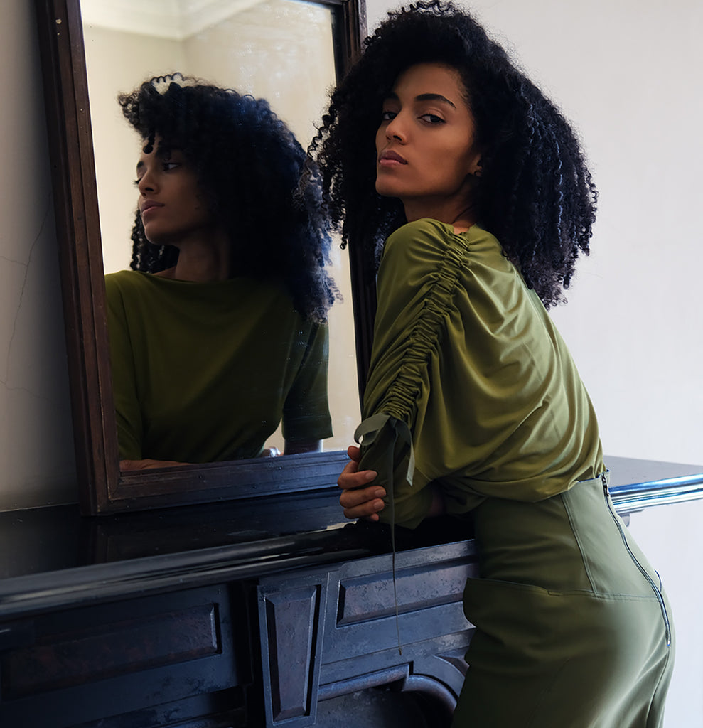 Claudia is 1.78m tall and wears a size 02