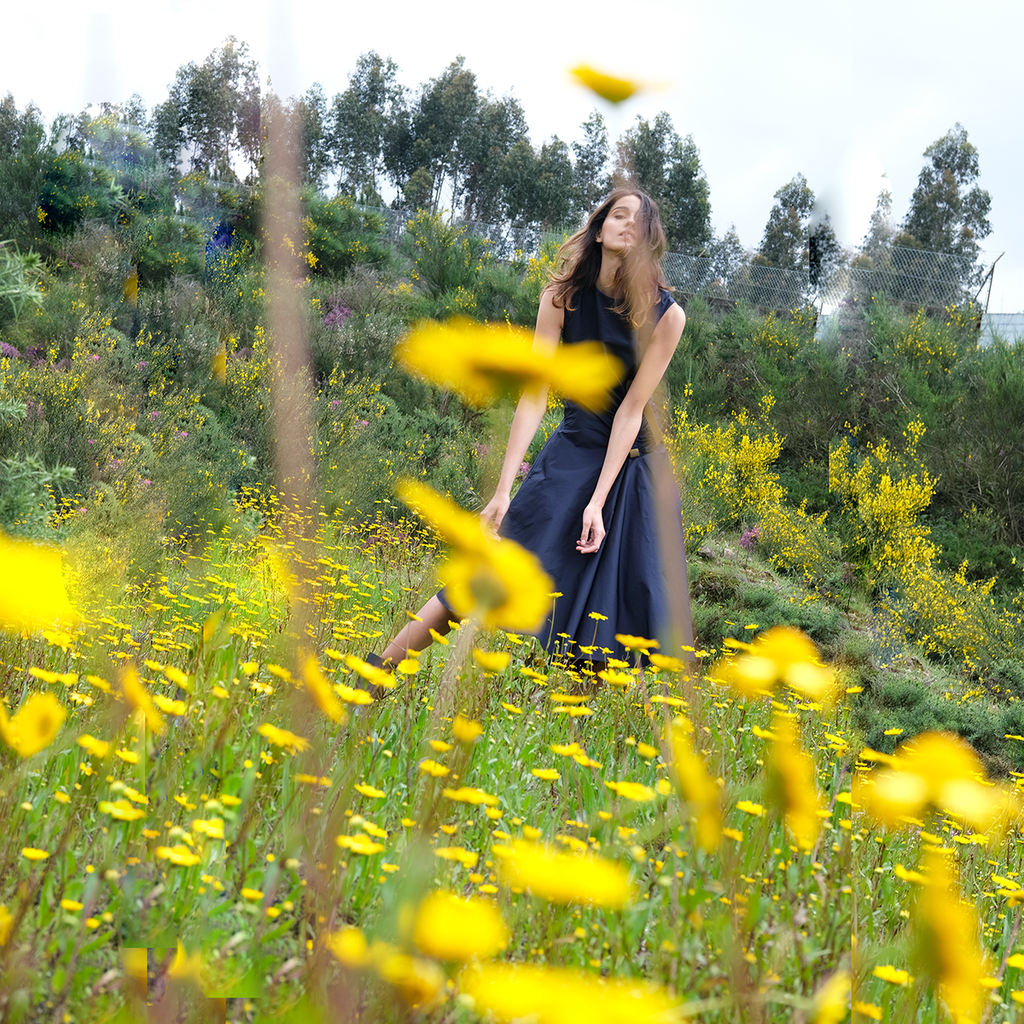 Sara mesure 1.74m et porte une taille 02