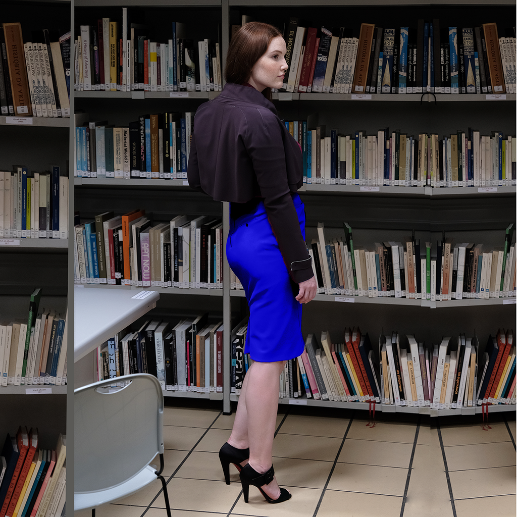 Ines mesure 1.75m et porte une taille 04