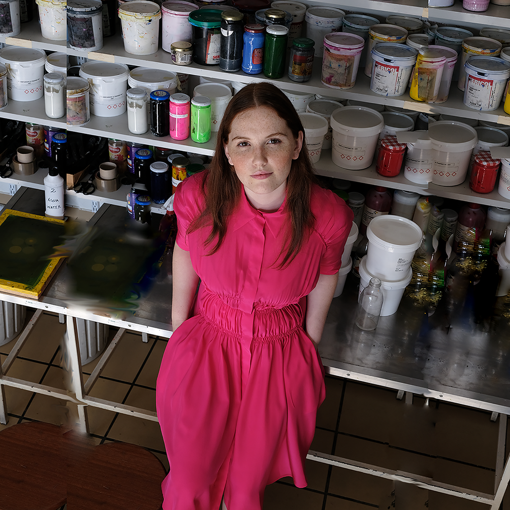 Ines mesure 1.75m et porte une taille 04